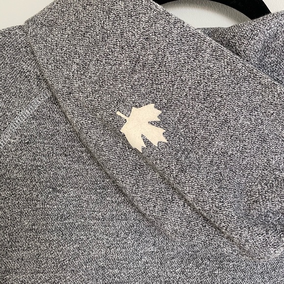 Grey roots sweatsuit - Picture 14 of 14